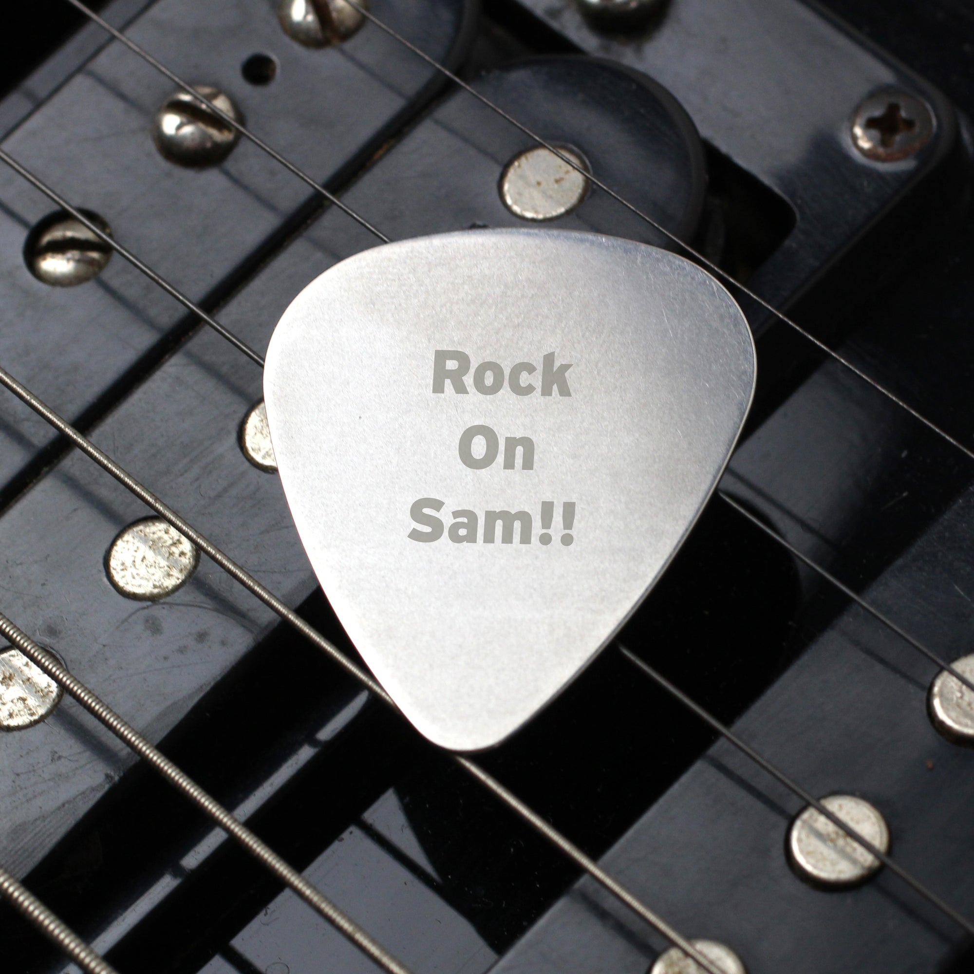  Silver Plectrum