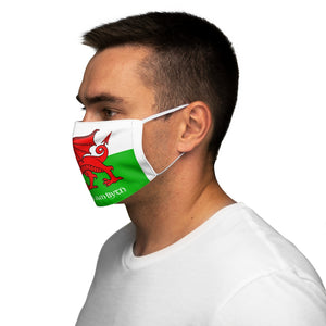 Welsh Flag Cymru Am Byth Reusable Face Cover Snug-Fit